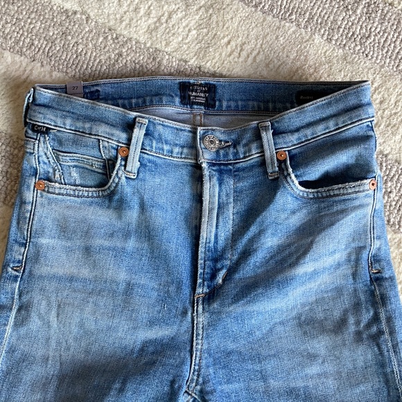 Rocket Mid Rise Skinny Keeper
Citizens of Humanity - Picture 4 of 6